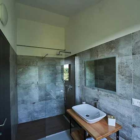 Barbara In For 6 People With Private Pool & Only 1 Km From